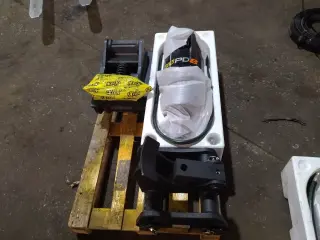 Гидробур на экскаватор-погрузчик JCB, Cukurova, Komatsu и других