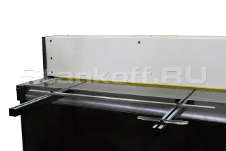 Гидравлическая гильотина THS 2030x4