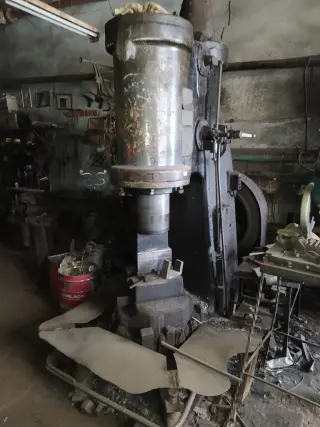 Молот ковочный на 150 кг. МВ-412