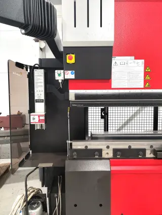 Листогибочный пресс amada HFE 3i 1003