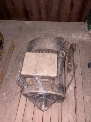 Двигатель к компрессору