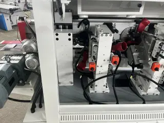 Кромкооблицовочный станок Nanxing NBC 332S