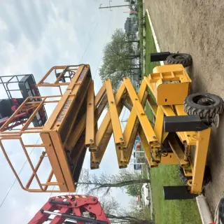 Дизельный подъёмник ножничного типа Haulotte H15 SX