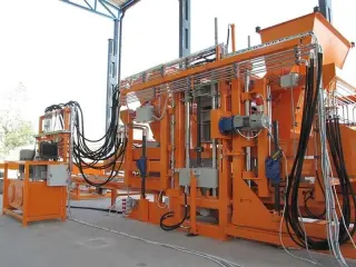 Вибропресс для производства тротуарной плитки SUMAB R-1500 (2000-2500 м2/смена)Швеция