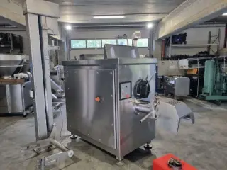 Волчек CFS 200, - Мясоперерабатывающее оборудование ЕС