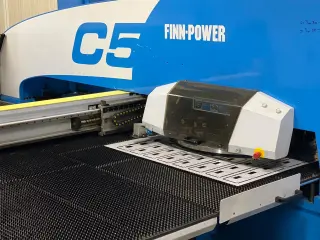 Координатно-револьверный вырубной пресс Finnpower C5 Финпауэр с ЧПУ 2530 x 1270 x 8 mm = 5212 Mach4metal