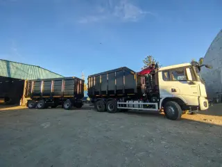 Ломовоз 30 м³ Shacman X3000 с КМУ Велмаш-С