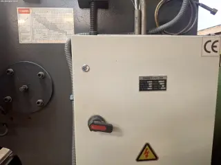 Гидравлические гильотинные ножницы MTP HSH-6x3200