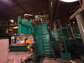 Продольно-фрезерный станок 6М610МФ11-23
