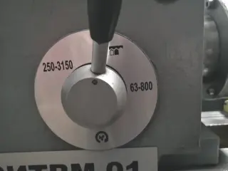 СТАНОК токарный ИЖ 250ИТВМ.01 (04г) из НИИ с ЦАНГАМИ
