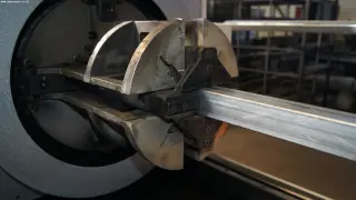 Волоконный лазер для резки труб и профилей BODOR T230