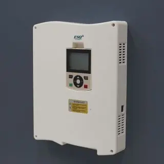 Устройство плавного пуска ESQ-GS9-400 (800А, 380В, 400кВт, встроенный шунтирующий контактор)