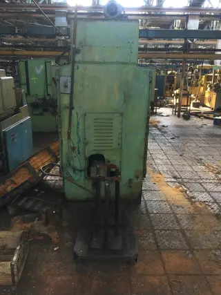5702 | 40836 277
