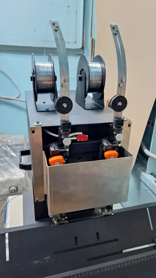Проволокошвейная двухголовая машина с головой Hohner 43/6