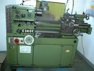 Токарно-винторезный станок E3N01