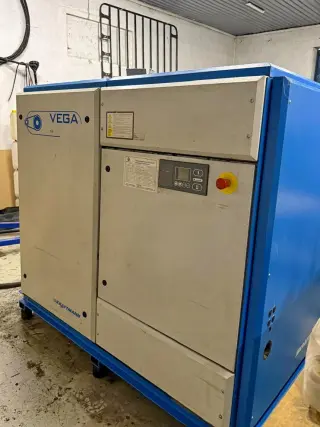 Винтовой компрессор Kraftmann VEGA 55 8