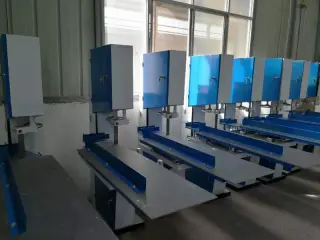 Полуавтоматическая линия для производства туалетной бумаги