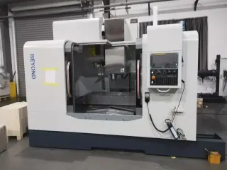 VMC1160 вертикальный обрабатывающий центр по металлу из Китая