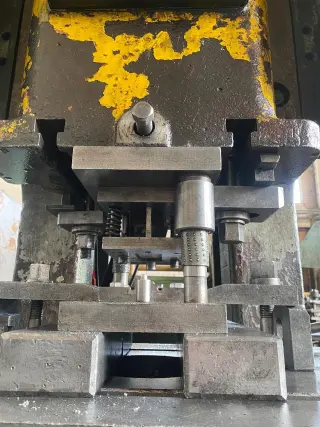 пресс кривошипный КД2128 ус.63тн