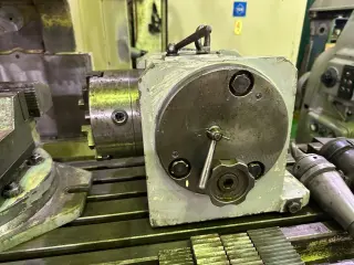 Вертикальный фрезерный станок Heckert FSS 400 v2 (аналог 6т13)