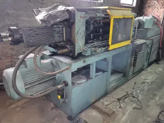 Продам термопластавтомат CS 371/160 (Чехословакия). С хранения в работе не был. 1991 г.в