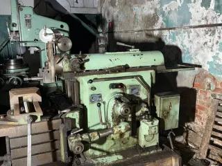Поперечно-строгальный станок 7Б35