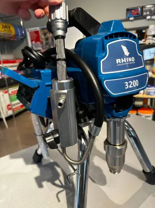 окрасочный аппарат RHINO 3200