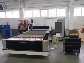 Установка лазерной резки GWEIKE LF3015CN 2000Вт Raycus