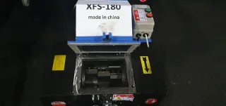 небольшая дробилка пластика XFS-180