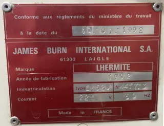 Автоматический перфоратор тетрадей и календарных блоков James Burn Lhermite EM 520