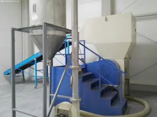 Измельчитель пластика SHUEN LI MACHINERY SH-2224 SH-023