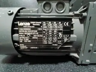 Мотор-редуктор Lenze EN60034 новый