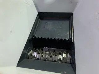 Промышленный одновальный шредер VS-2260