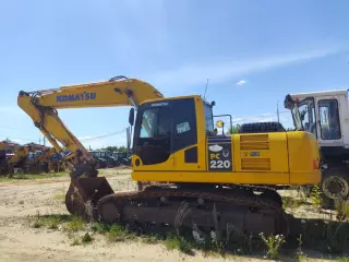 Экскаватор KOMATSU PC220-8MO