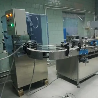 Автомат укупоривания ПЭТ бутылок
