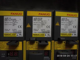 Вертикальный обрабатывающий центр с ЧПУ YCM FV 125 A