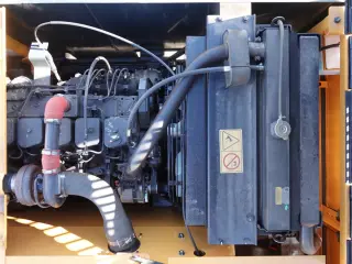 Гусеничный экскаватор Hyundai R210 Smart Plus