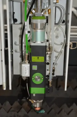 Оптоволоконный лазерный станок для резки металла MetalTec 1530 B (RECI-1000 W)