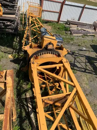 Башенный кран LIEBHERR 90LD