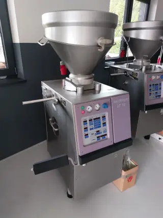Вакуумный шприц Handtmann VF50