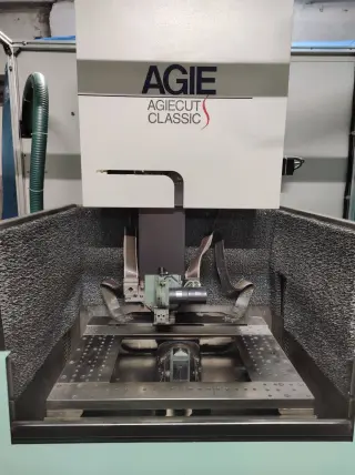 AGIECUT Classic 2S - станок электроэрозионный проволочный погружной с ЧПУ