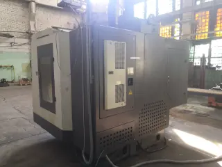Вертикальный обрабатывающий центр с ЧПУ Solex VM1103S