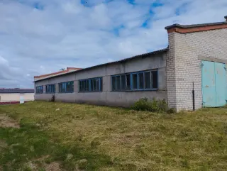 Производственная база (2 здания с земельный участок 1,2224га)
