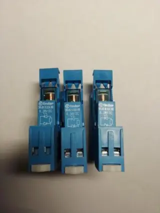 Finder Typ 40.52+Typ 90.95+Typ 99.80 Реле 8A 250V Катушка 24VDC