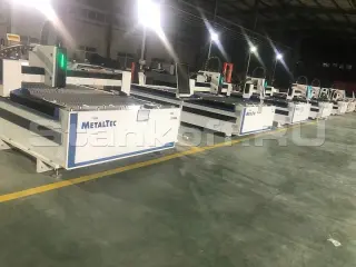 Оптоволоконный лазерный станок для резки металла MetalTec 1530B/3000 Maxphotonics