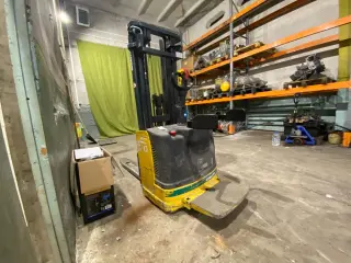 Штабелёр Komatsu MWS20F 1R
