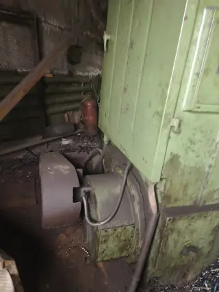 Токарно-карусельный станок 1512