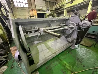 Н-473 Гильотинные ножницы 2,5×1600 мм