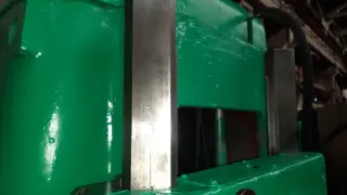 Зубофрезерный станок модели 5К32А