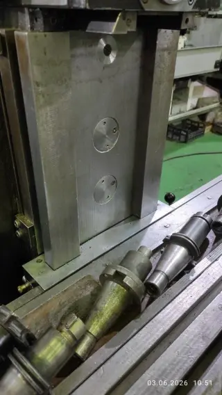 RIKEN RTM-3 Широкоуниверсальный фрезерный станок повышенной точности (пр-во Япония)